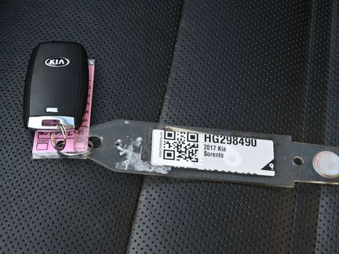 Used 2017 Kia Sorento SX FWD image 27