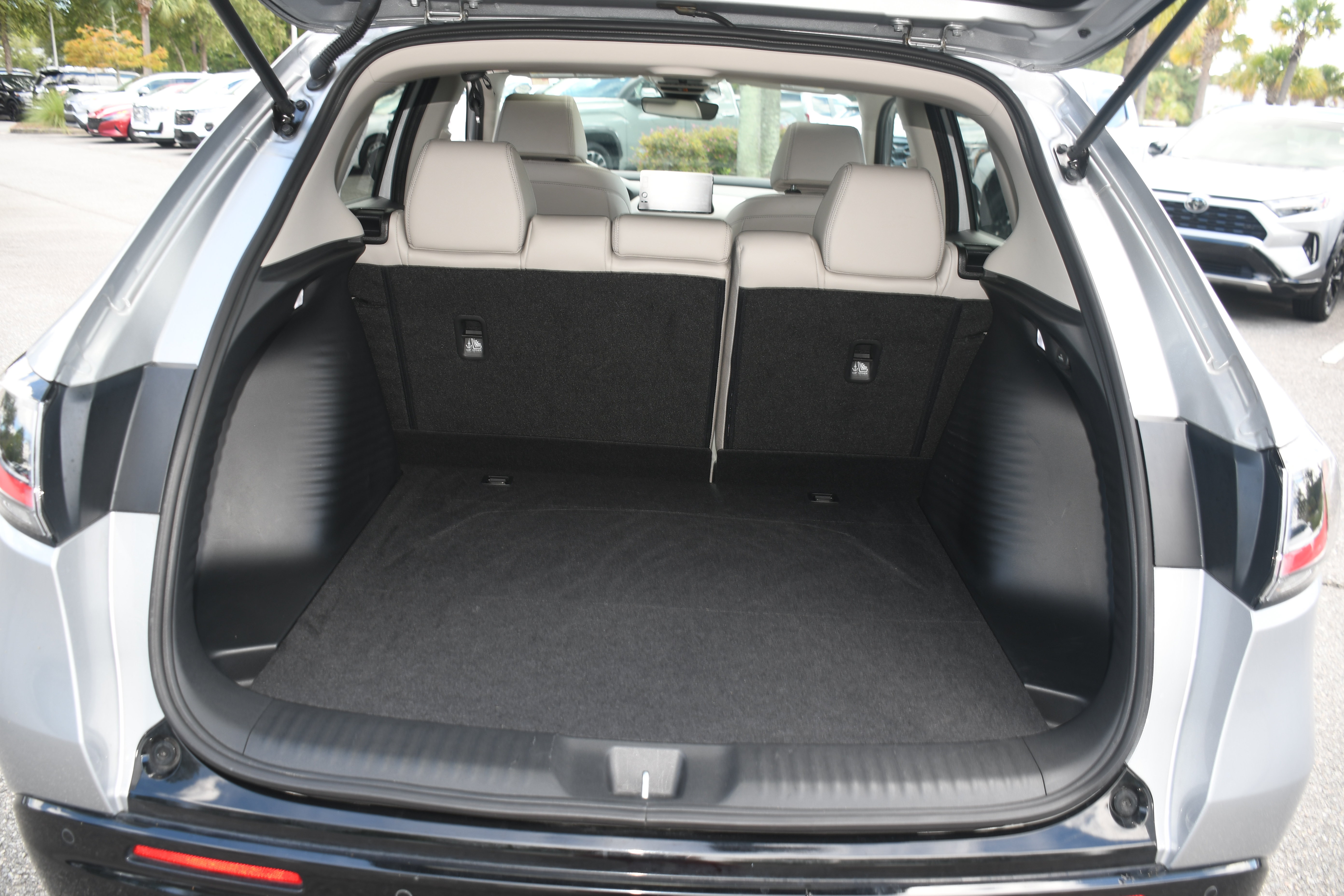 Used 2025 Honda HR-V EX-L image 18