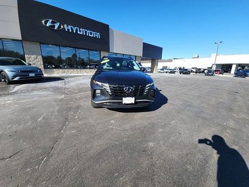 Used 2023 Hyundai Tucson SEL w/ Convenience Package AWD/4WD image 1