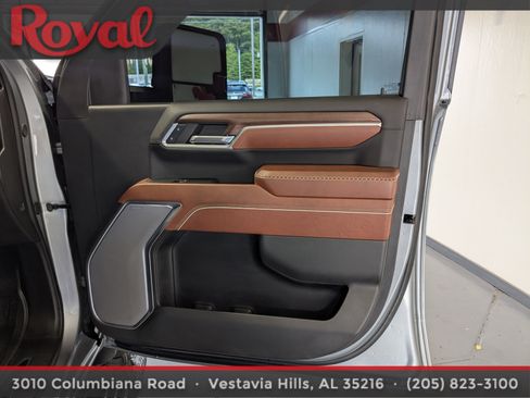 Used 2024 GMC Sierra 2500 Denali Ultimate AWD/4WD image 7
