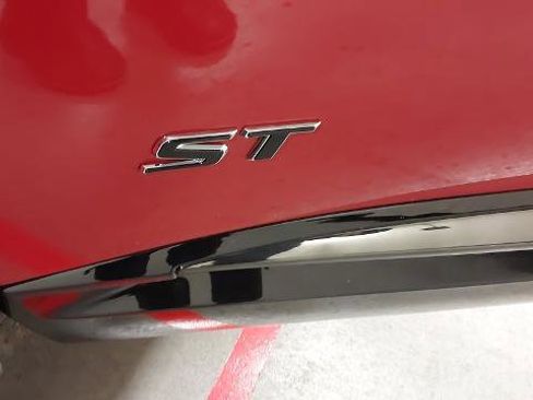 New 2026 Buick Envision Sport Touring image 21