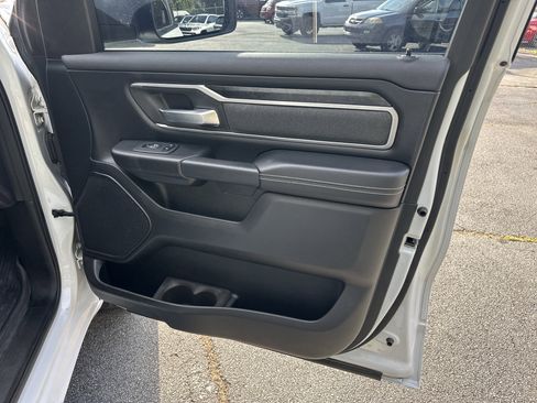 Used 2021 RAM 1500 Big Horn AWD/4WD image 16