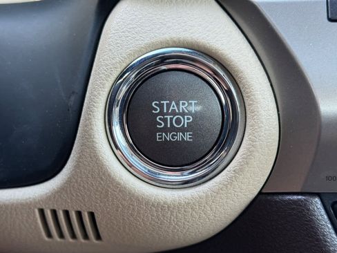 Used 2016 Lexus ES 350 w/ Luxury Package w/Wood Trim FWD image 24