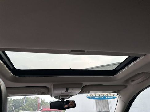 Used 2017 Dodge Journey Crossroad FWD image 15