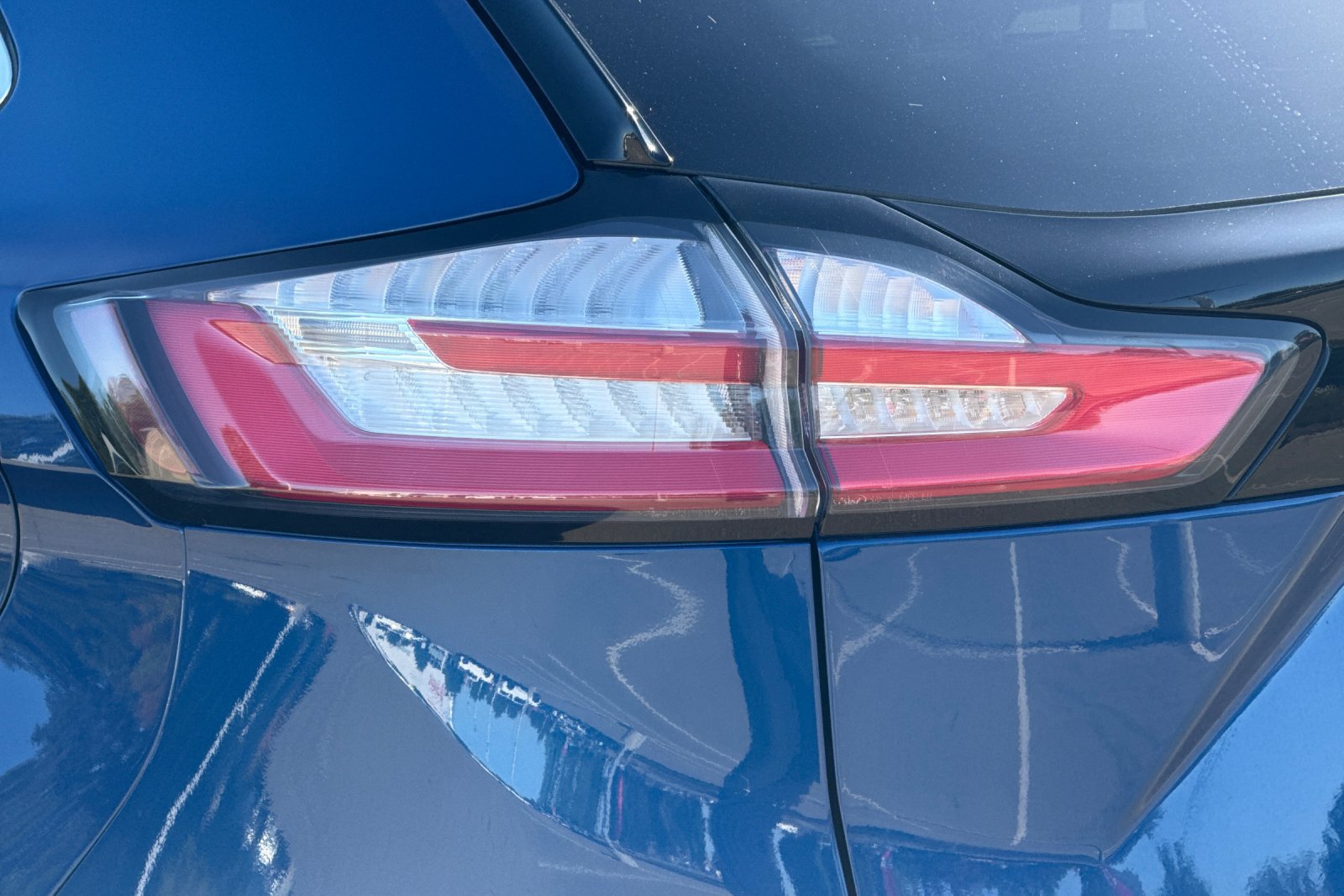 Used 2024 Ford Edge SEL AWD/4WD image 48