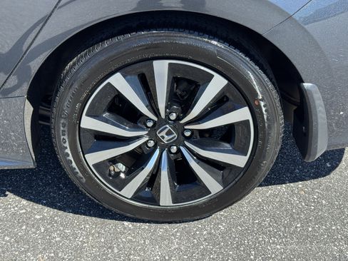 Certified 2024 Honda Civic EX image 11