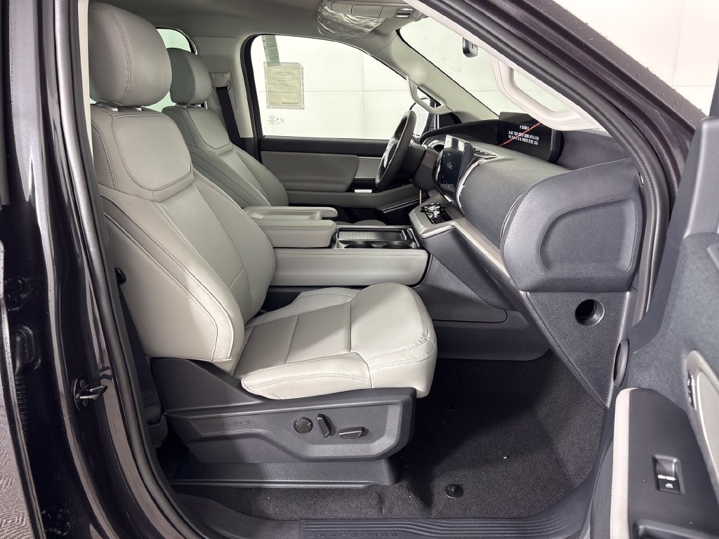New 2026 Ford Expedition Max Active RWD image 5