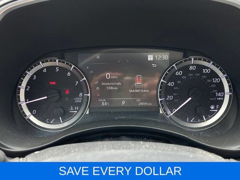 Used 2023 Toyota Highlander XLE FWD image 7