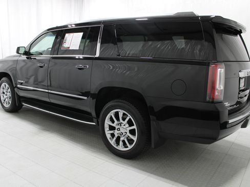 Used 2018 GMC Yukon XL Denali w/ Open Road Package AWD/4WD image 8