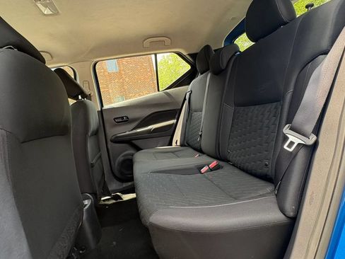 Used 2021 Nissan Kicks S FWD image 23