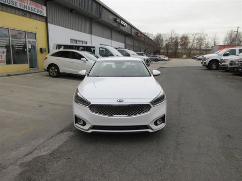 Used 2019 Kia Cadenza Premium image 9