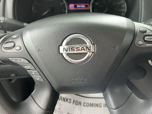 Used 2019 Nissan Pathfinder S AWD/4WD image 12