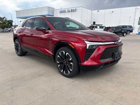 Used 2024 Chevrolet Blazer EV RS AWD/4WD image 3