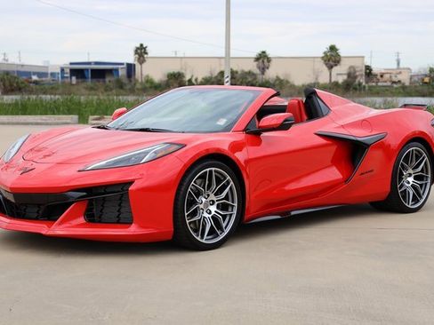 Certified 2023 Chevrolet Corvette Z06 image 3