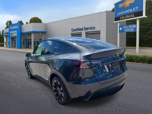 Used 2024 Tesla Model Y Long Range AWD/4WD image 5