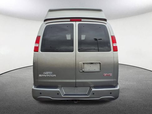 Used 2020 GMC Savana 2500 w/ Enhanced Convenience Package image 38