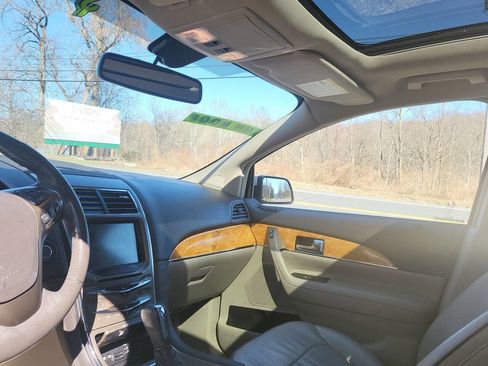 Used 2015 Lincoln MKX AWD w/ Equipment Group 102A image 10