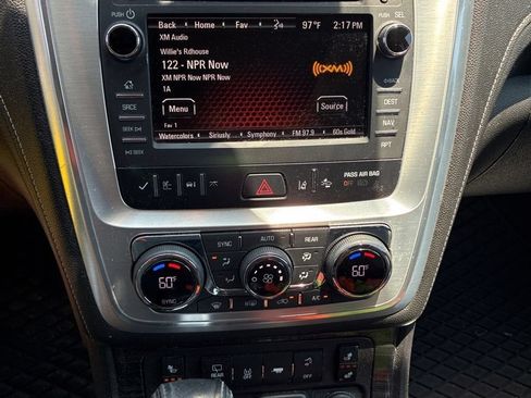 Used 2017 GMC Acadia Limited SLT FWD image 10