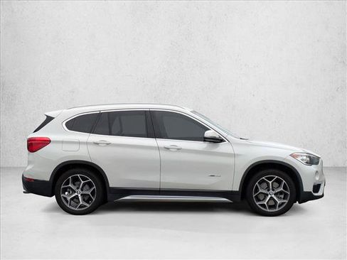 Used 2018 BMW X1 xDrive28i image 4