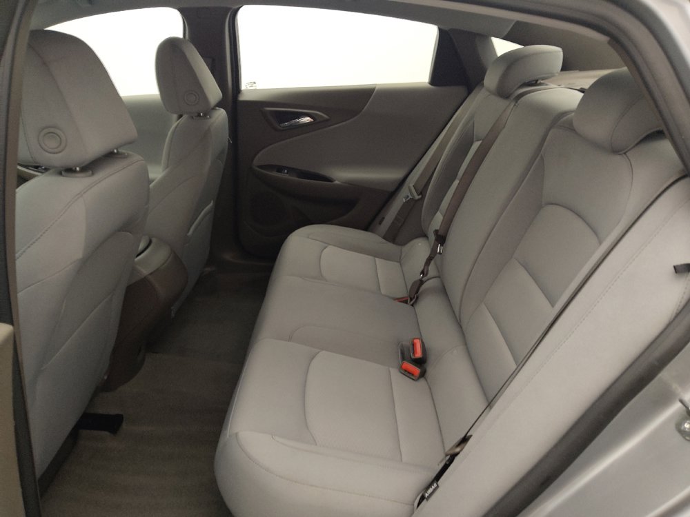 Used 2023 Chevrolet Malibu LS FWD image 18