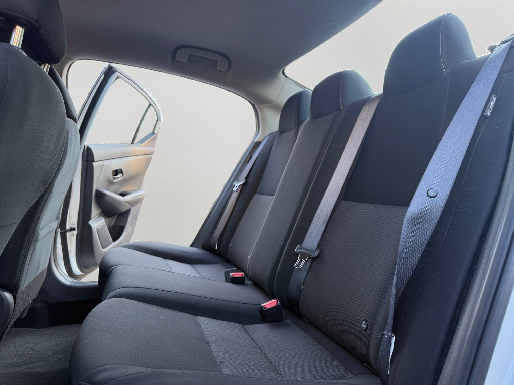 Used 2025 Nissan Sentra SV FWD image 25