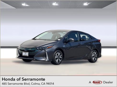 Used 2018 Toyota Prius Prime Premium FWD image 1