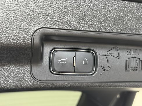 Used 2021 Ford Explorer ST w/ Equipment Group 401A AWD/4WD image 16