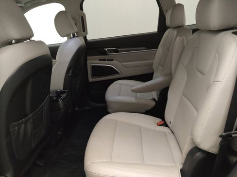 Used 2021 Kia Telluride S AWD/4WD image 18
