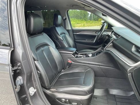 Used 2022 Jeep Grand Cherokee L Limited AWD/4WD image 49