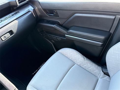 Used 2025 Toyota Tacoma SR5 image 16