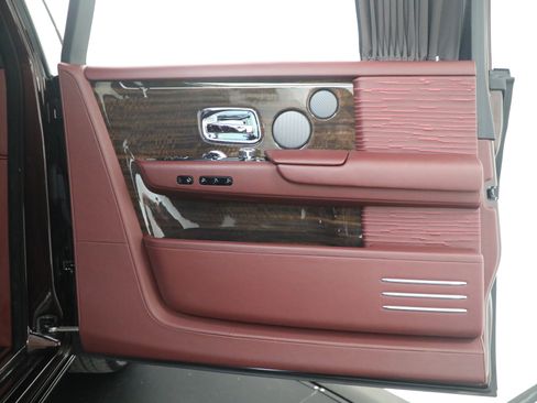 Certified 2018 Rolls-Royce Phantom Extended Wheelbase image 35