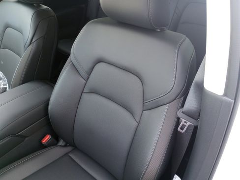 New 2026 Nissan Pathfinder SL FWD image 9