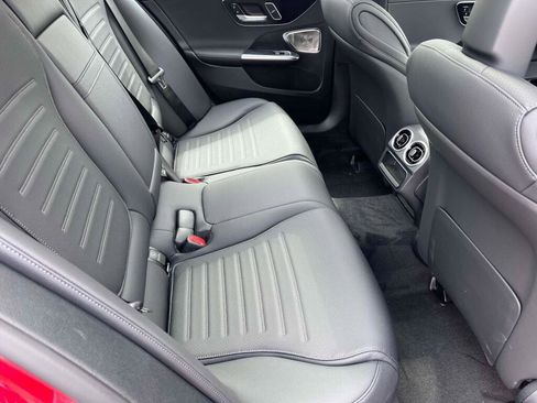 New 2026 Mercedes-Benz C 300 4MATIC Sedan image 19
