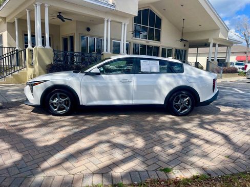 Used 2025 Kia K4 LXS image 2