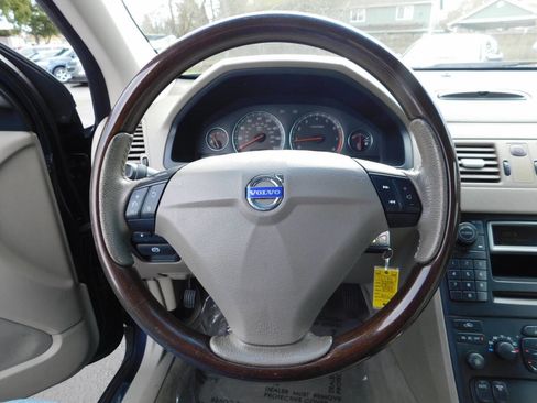 Used 2005 Volvo XC90 T6 image 9