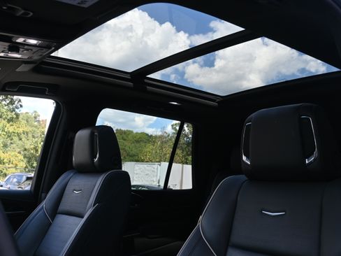 Used 2023 Cadillac Escalade Sport w/ LPO, ONYX Package AWD/4WD image 20