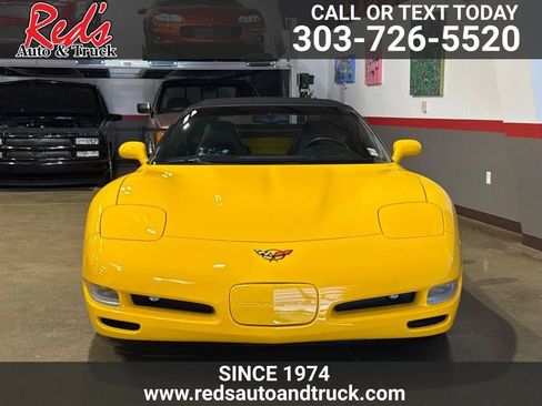 Used 2004 Chevrolet Corvette Convertible w/ Preferred Equipment Group RWD image 18