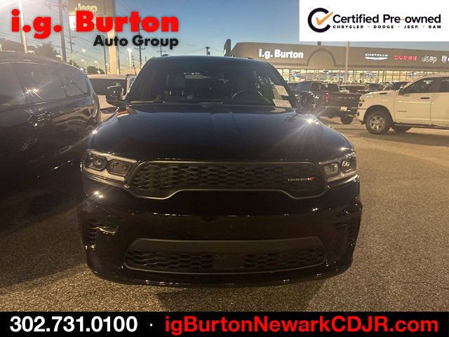 Used 2025 Dodge Durango GT AWD/4WD image 3