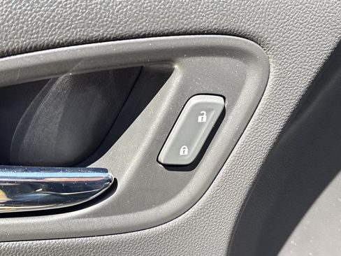 Used 2019 Chevrolet Colorado Z71 AWD/4WD image 20