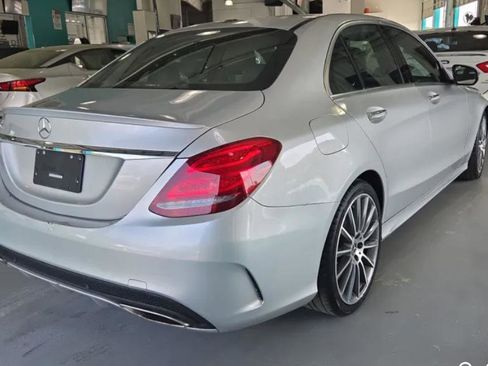 Used 2018 Mercedes-Benz C 300 Sedan image 2