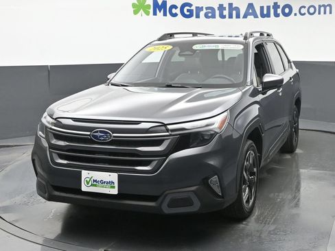 Used 2025 Subaru Forester Limited AWD/4WD image 23