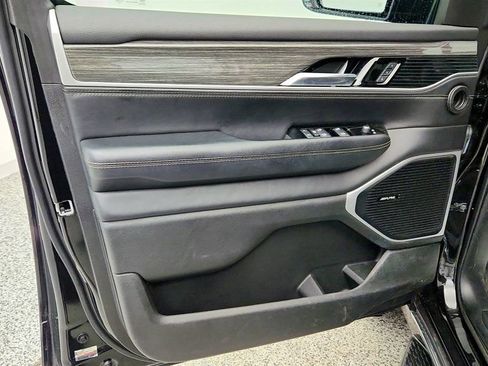 Used 2022 Jeep Wagoneer Series II w/ Premium Group I image 11