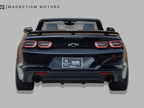 Used 2019 Chevrolet Camaro SS RWD image 14