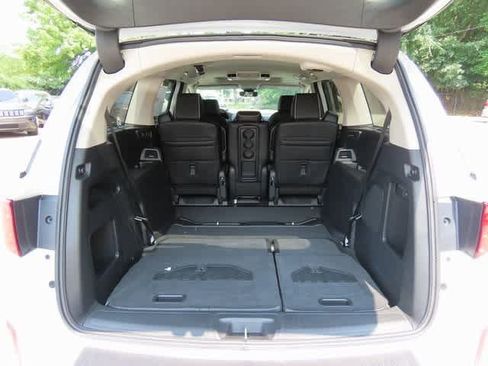 New 2026 Honda Odyssey Touring image 11