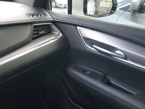 Used 2023 Cadillac XT5 Luxury image 28