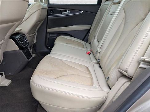 Used 2021 Lincoln Nautilus Reserve image 20