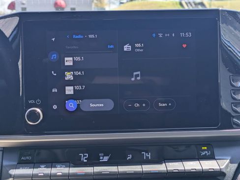 Used 2025 Toyota Camry LE image 20