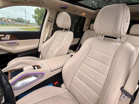 Used 2024 Mercedes-Benz GLS 580 4MATIC w/ Warmth & Comfort Package image 29
