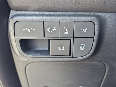 Used 2026 Hyundai Palisade SEL FWD image 19