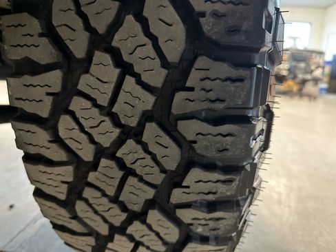 Used 2013 Jeep Wrangler Unlimited Sahara w/ Connectivity Group image 62